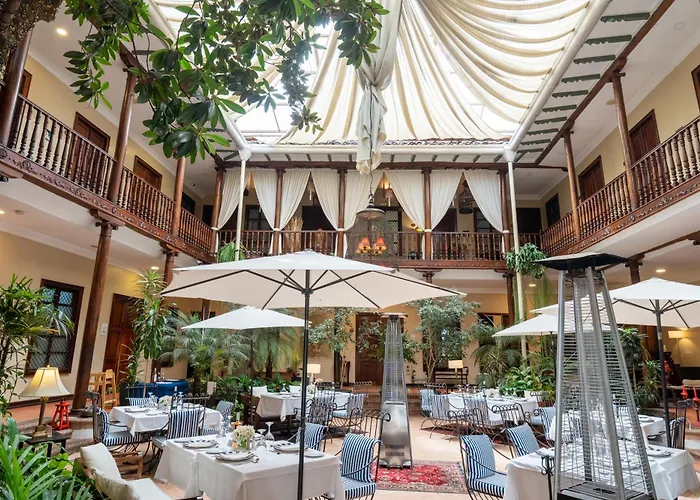 Central hotel: Hotel Boutique Santa Lucia